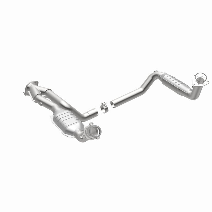 MagnaFlow Conv DF 02-06 Cadillac Escalade / 02-06 Chevy Avalanche 5.3L Dual Conv Y-Pipe Assembly 2WD - Bull Strap