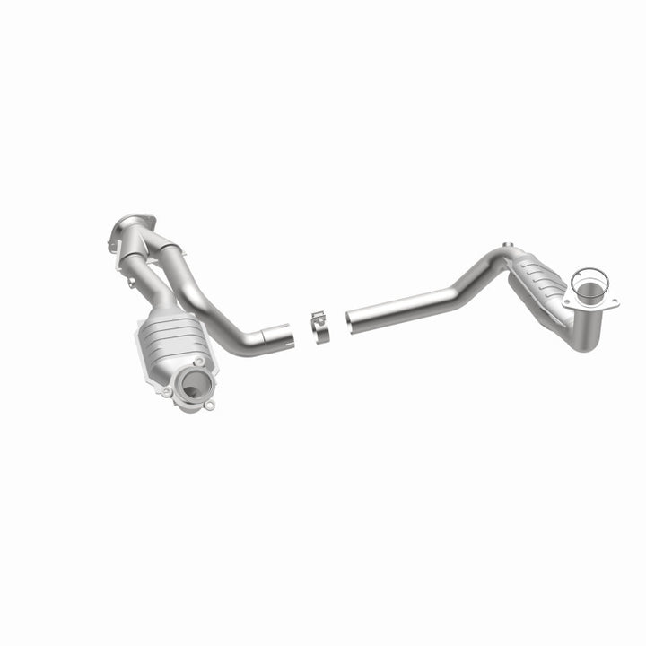 MagnaFlow Conv DF 02-06 Cadillac Escalade / 02-06 Chevy Avalanche 5.3L Dual Conv Y-Pipe Assembly 2WD - Bull Strap