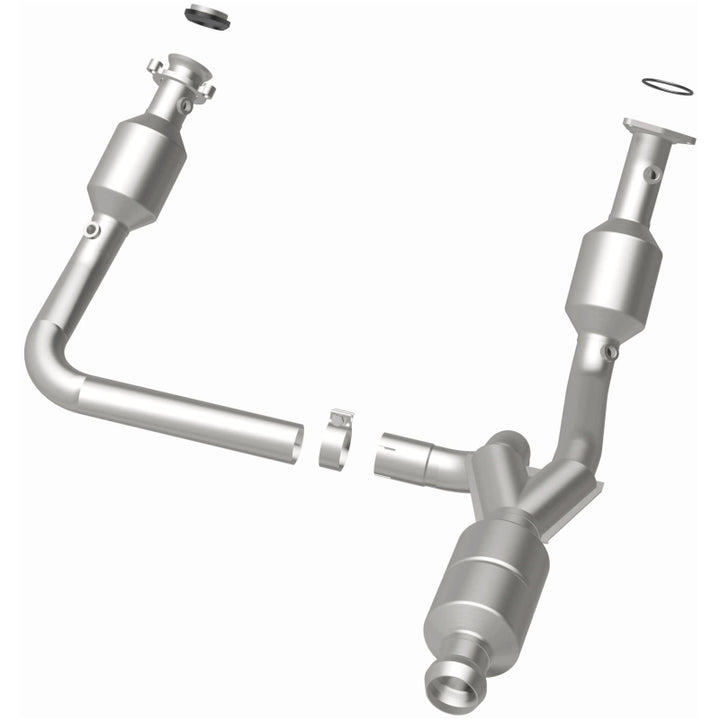 MagnaFlow Conv Direct Fit 14-16 GMC Sierra 1500 V6 4.3L - Bull Strap