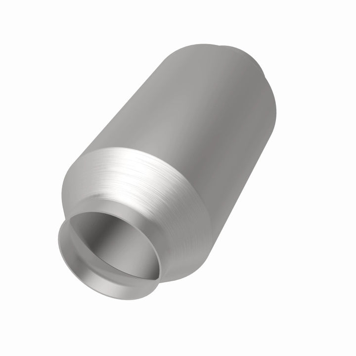 MagnaFlow Conv Univ 2.50inch C/C - Bull Strap