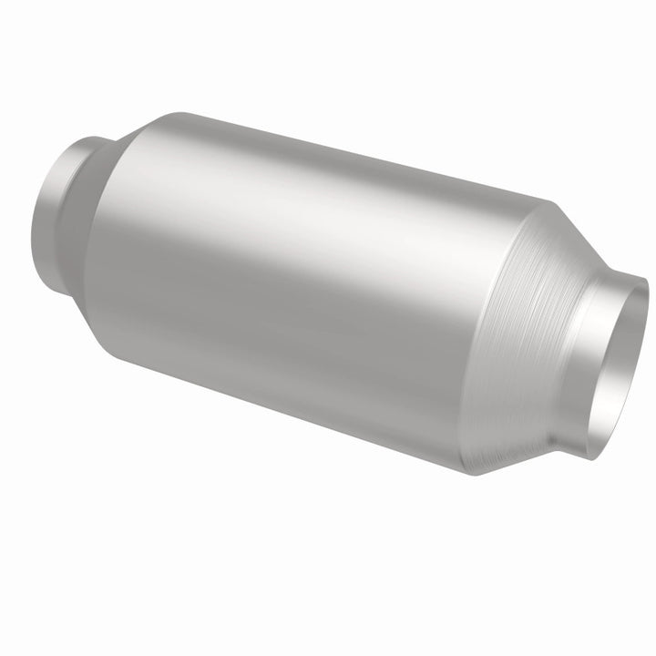 MagnaFlow Conv Univ 2.50inch C/C - Bull Strap