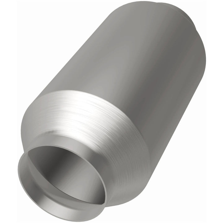 MagnaFlow Conv Univ 2.50inch C/C - Bull Strap