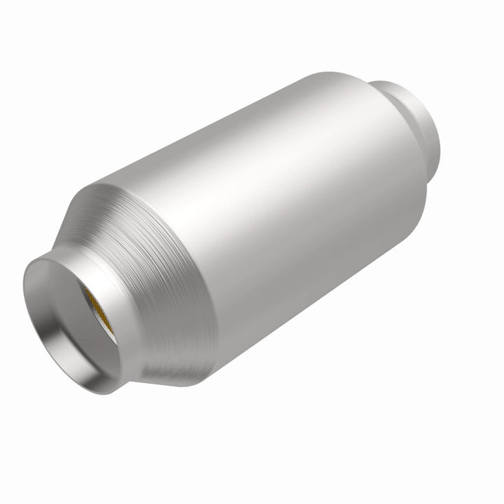 MagnaFlow Conv Univ 2.50inch C/C - Bull Strap