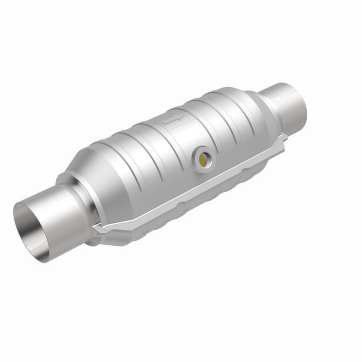 MagnaFlow Conv Univ 2.5in Inlet/Outlet Center/Center Round 11in Body L x 5.125in W x 15in Overall L - Bull Strap