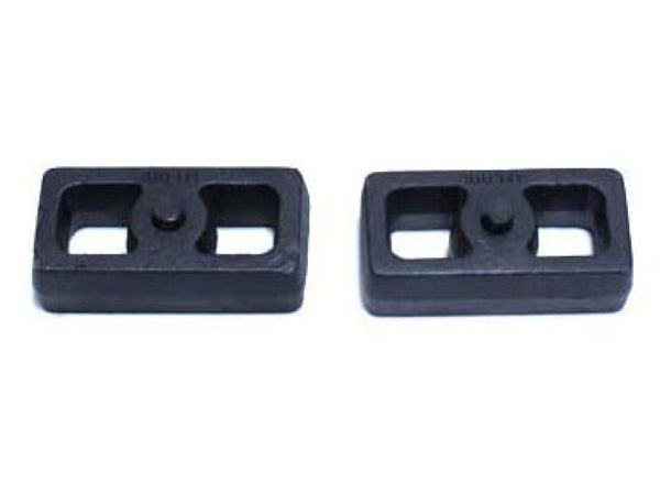 MaxTrac 07-18 Toyota Tundra 2WD 1.5in Rear Cast Iron Lift Blocks - Bull Strap