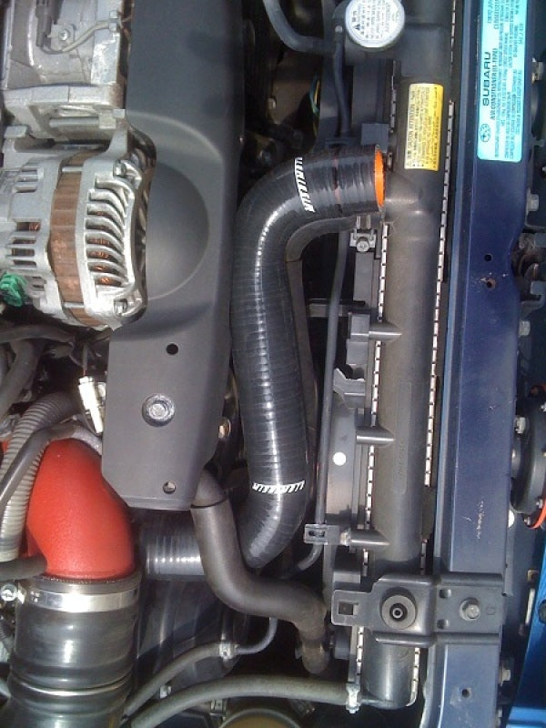 Mishimoto 01-07 Subaru WRX / WRX STI Red Silicone Hose Kit - Bull Strap