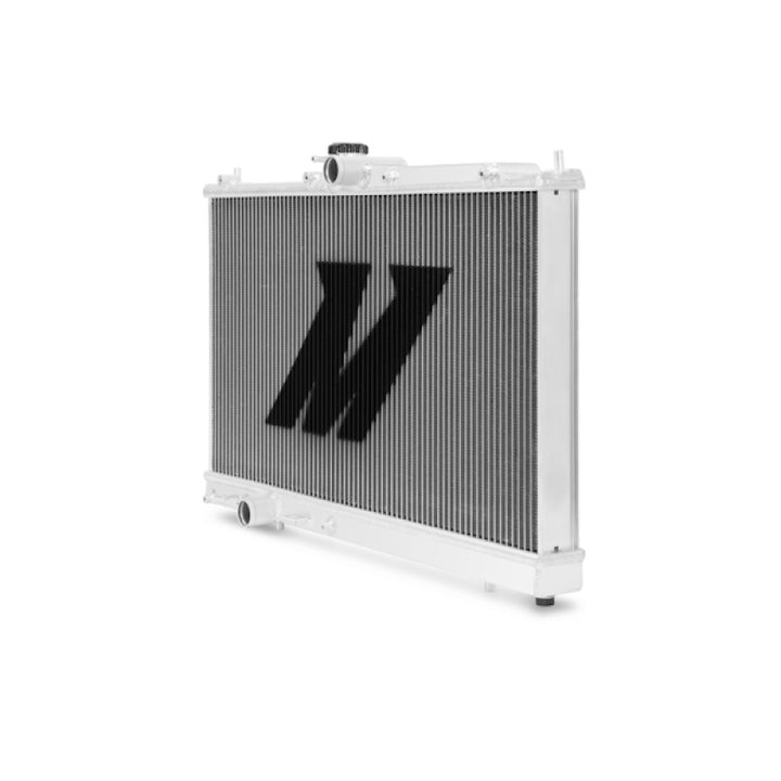 Mishimoto 03-07 Mitsubishi Lancer Evo Manual Aluminum Radiator - Bull Strap