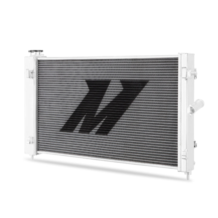 Mishimoto 05-06 Pontiac GTO Performance Aluminum Radiator - Bull Strap