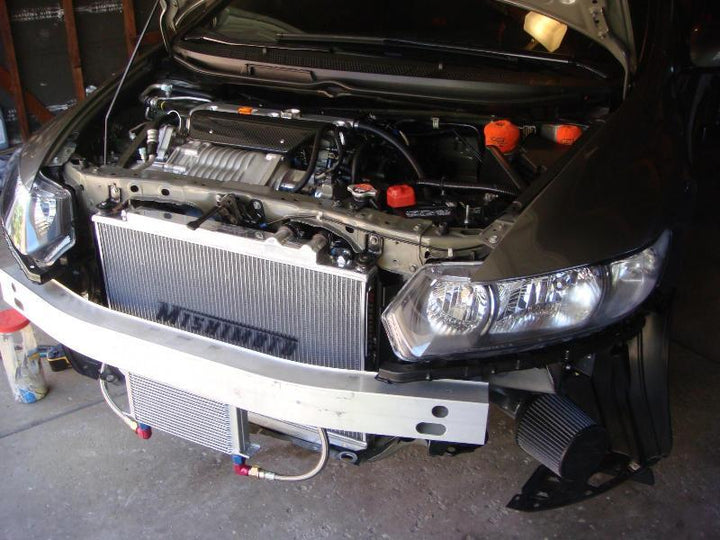 Mishimoto 06+ Honda Civic SI Manual Aluminum Radiator - Bull Strap