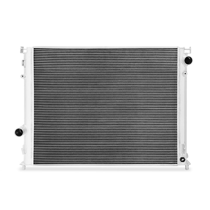 Mishimoto 09-16 Dodge Challenger/Charger 5.7L V8 Performance Aluminum Radiator - Bull Strap