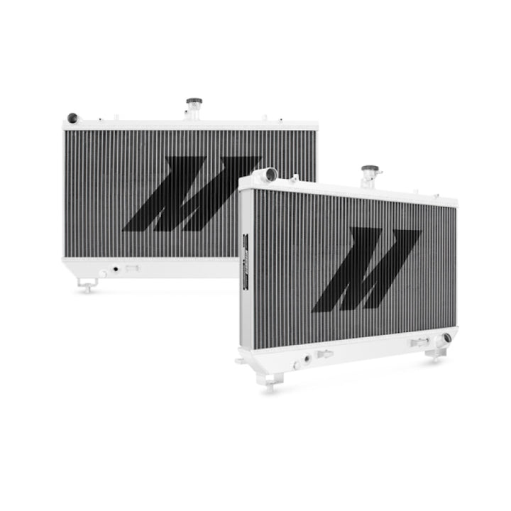 Mishimoto 10-11 Chevrolet Camaro SS V8 Aluminum Radiator - Bull Strap