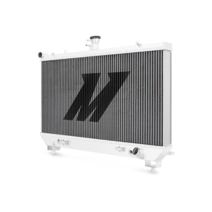 Mishimoto 10-11 Chevrolet Camaro SS V8 Aluminum Radiator - Bull Strap