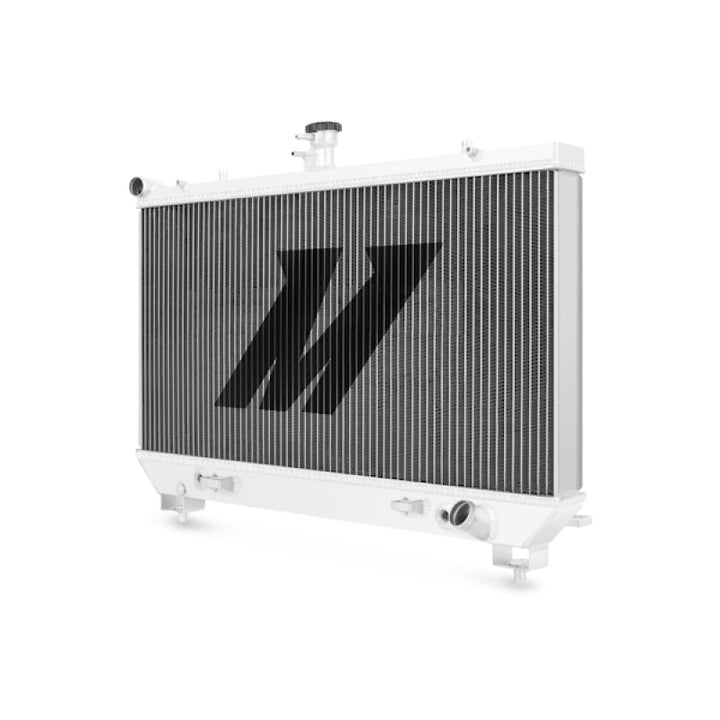 Mishimoto 10-11 Chevrolet Camaro SS V8 Aluminum Radiator - Bull Strap