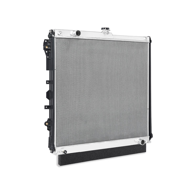 Mishimoto 2007+ Toyota Tundra 4.6/4.7/5.7L Performance Aluminum Radiator - Bull Strap