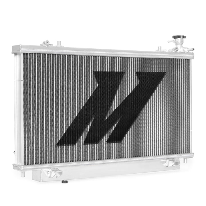 Mishimoto 2008-2009 Pontiac G8 Performance Aluminum Radiator - Bull Strap