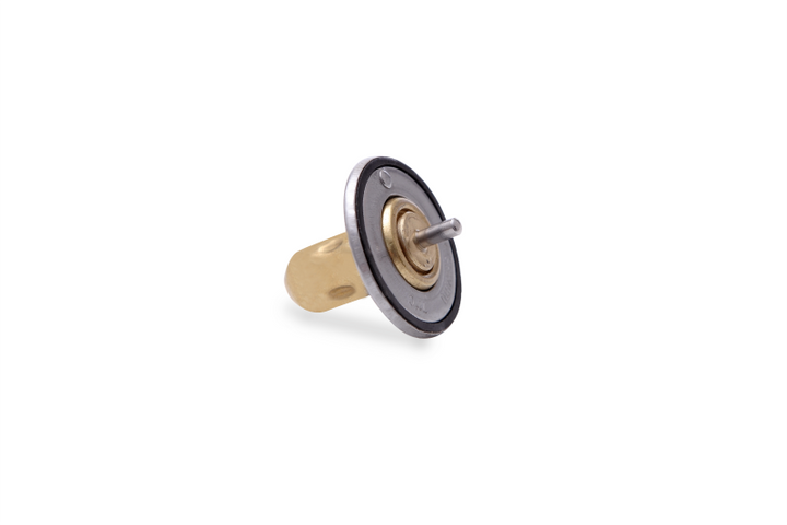 Mishimoto 2016+ Chevy Camaro 6.2L / 2016+ Chevy Corvette Racing Thermostat - Bull Strap