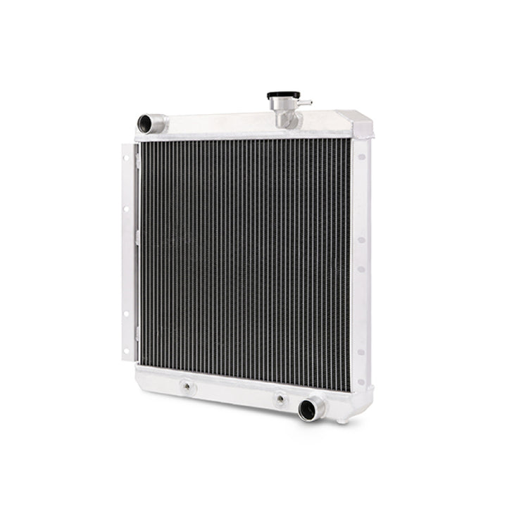Mishimoto 58-84 Toyota Land Cruiser FJ40 Aluminum Radiator - Bull Strap