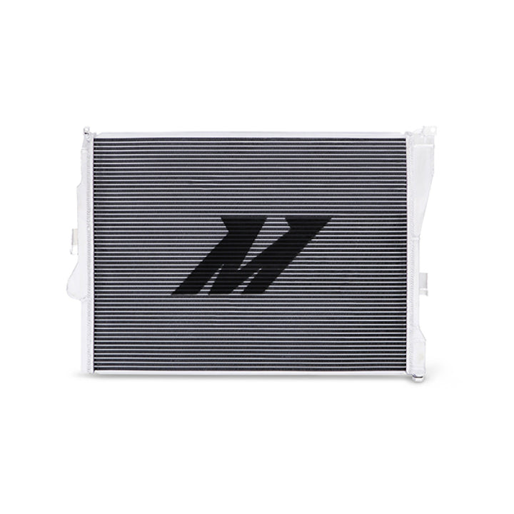 Mishimoto 99-06 BMW 323i/323i/328i/330i Performance Aluminum Radiator - Bull Strap