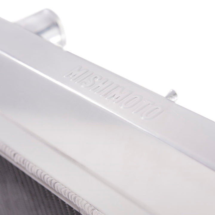 Mishimoto 99-14 Chevrolet Silverado 1500 V8 Aluminum Radiator - Bull Strap