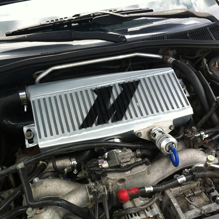 Mishimoto Subaru 02-07 WRX/04-07 STi Top-Mount Intercooler Kit - Powder Coated Silver & Blue Hoses - Bull Strap