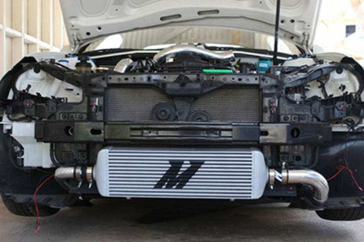 Mishimoto Universal Intercooler - J-Line - Bull Strap