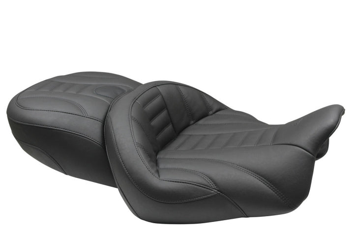 Mustang 15-21 Harley Freewheeler Super Touring Deluxe 1PC Seat - Black - Bull Strap