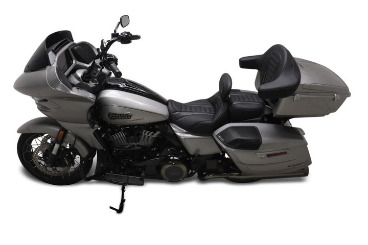 Mustang 23-24 HD CVO Rd Glide(ST), 2024 Rd Glide and Str Glide Touring Solo Seat - Black/Gray Stitch - Bull Strap