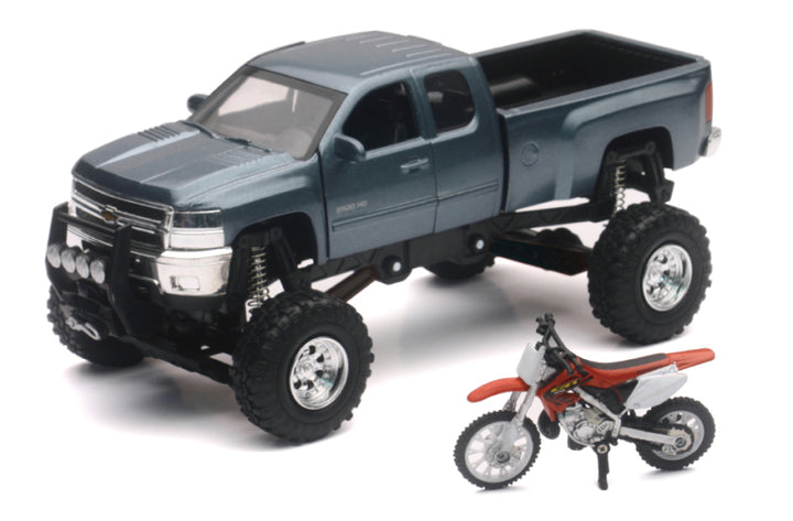New Ray Toys Chevrolet Silverado with Honda Dirt Bike/ Scale - 1:32 - Bull Strap