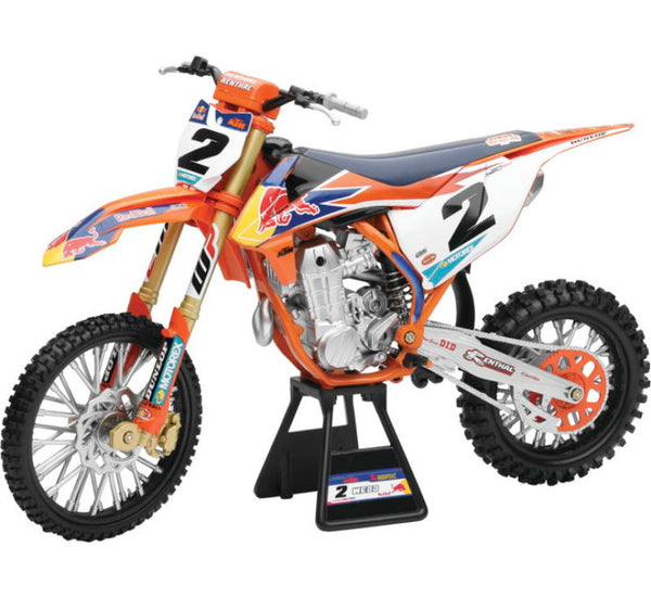 New Ray Toys Red Bull KTM 450SX-F (Cooper Webb #2)/ Scale - 1:6 - Bull Strap