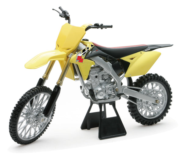 New Ray Toys Suzuki RM-Z450 Dirt Bike/ Scale - 1:6 - Bull Strap
