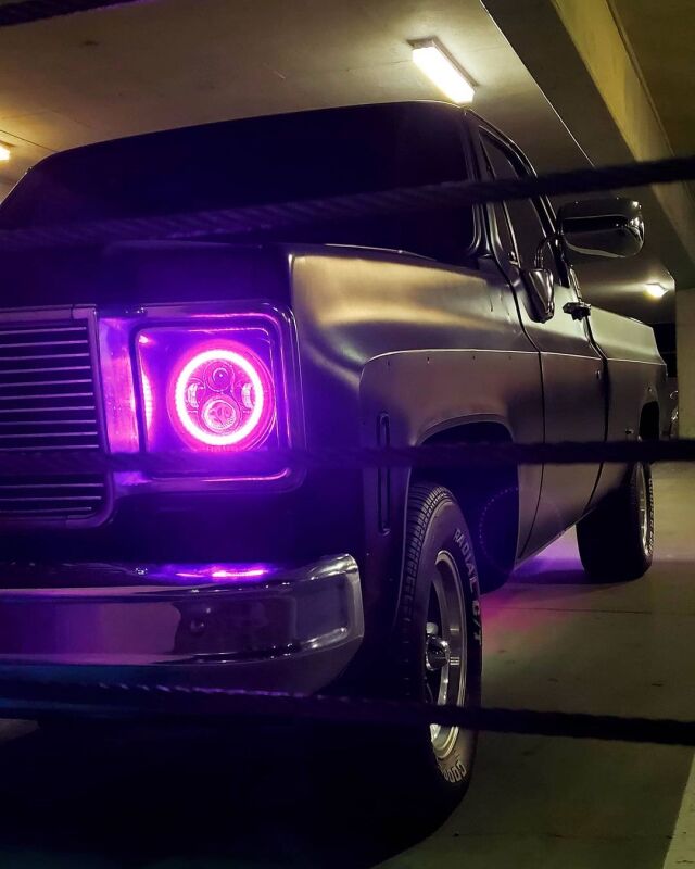 Oracle 7in High Powered LED Headlights - Black Bezel - ColorSHIFT - BC1 - Bull Strap