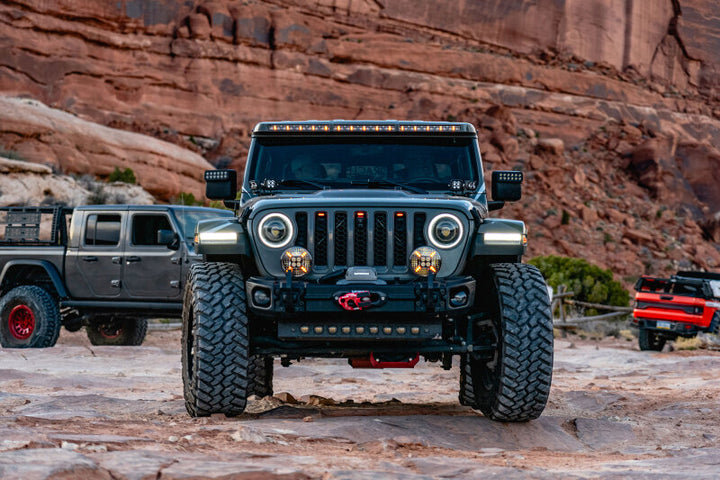 Oracle Jeep Wrangler JL/Gladiator JT Integrated Windshield LED Light Bar System - Bull Strap