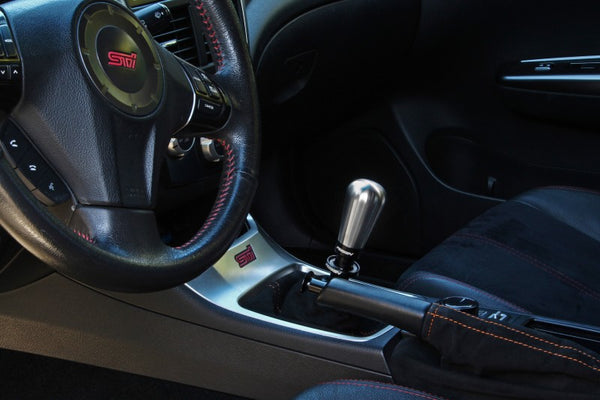 PERRIN 04-21 Subaru STI 6spd (Manual) SS Shift Knob - Tapered Style - Bull Strap