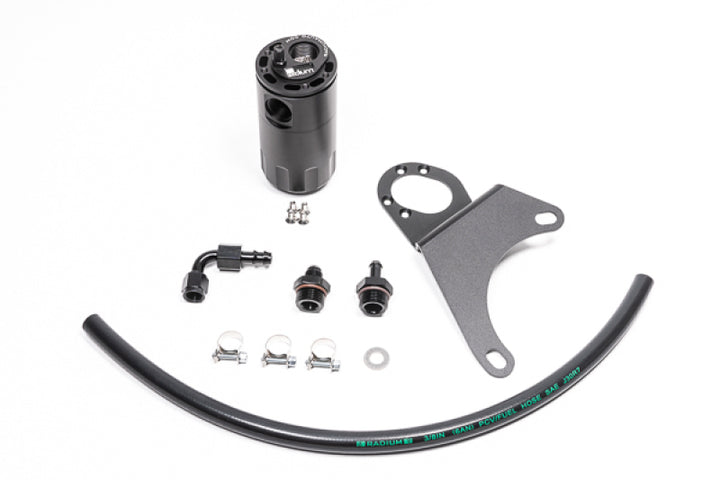 Radium Engineering Catch Can Kit PCV RH EVO 8-9 Fluid Lock - Bull Strap