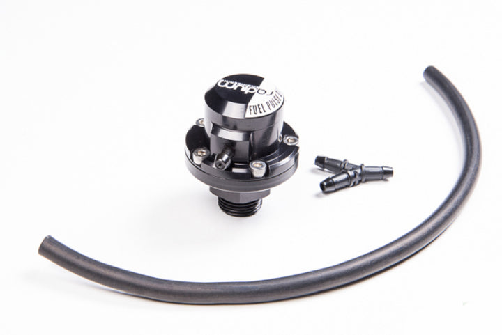 Radium Engineering FPD-XR Direct Mount 3/8 NPT Fuel Pulse Damper Kit - Bull Strap