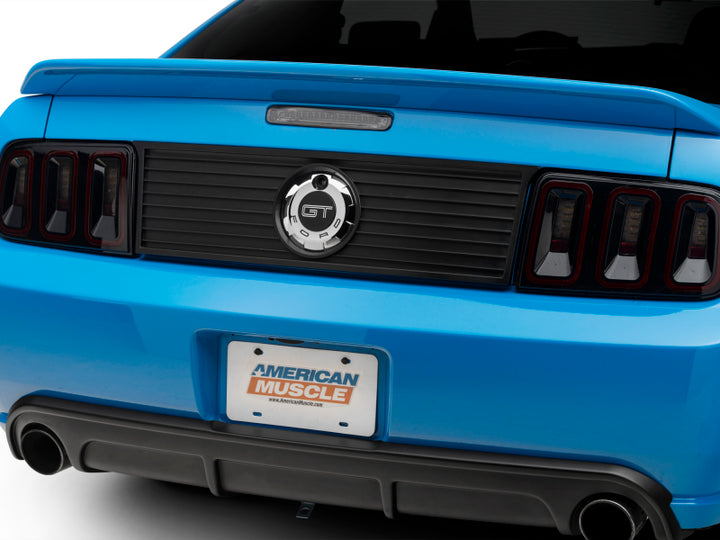 Raxiom 05-09 Ford Mustang Axial Series LED Third Brake Light (Smoked) - Bull Strap
