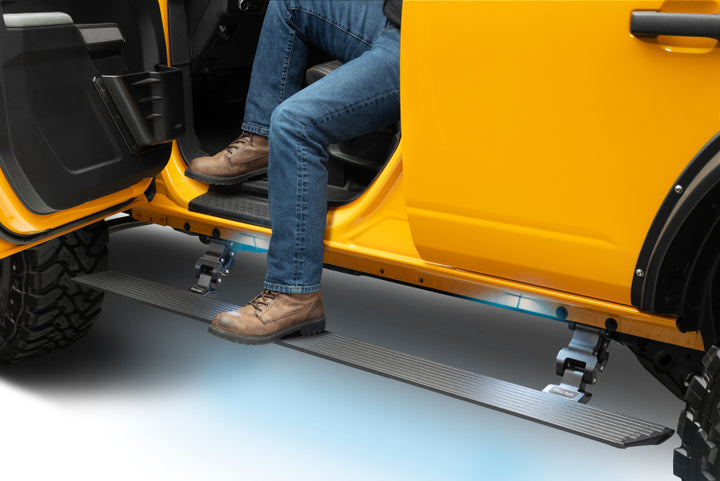 RealTruck 21-24 Ford Bronco 4dr VoltStep Electric Running Board Kit (No Drill) - Tex. Blk - Bull Strap