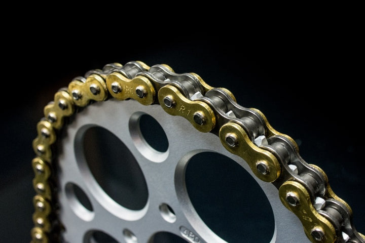 Renthal R1 415-112L Gold Chain - Bull Strap