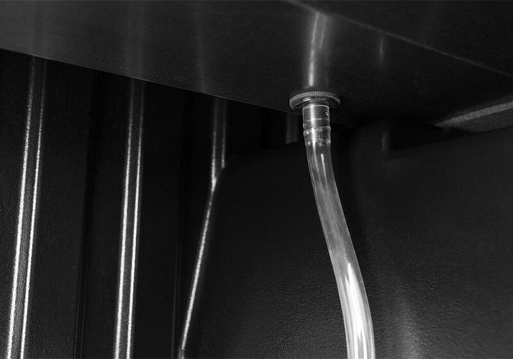 Retrax 16-18 Tacoma 5ft Double Cab RetraxPRO XR - Bull Strap