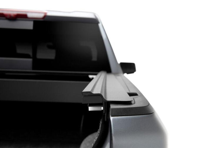 Retrax 19-22 GM Silverado / Sierra 1500 5ft. 8in. Bed RetraxPRO MX - Bull Strap