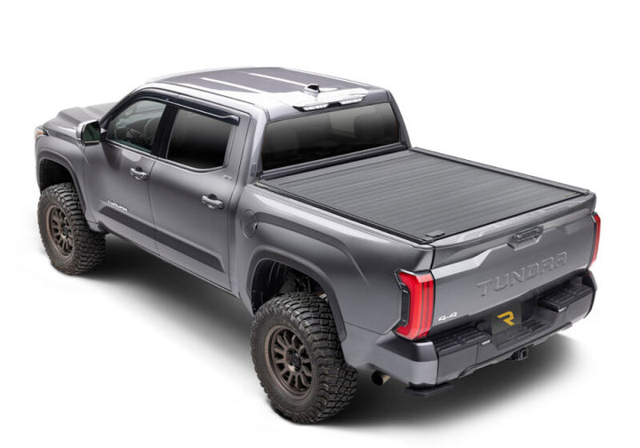 Retrax 2007-2020 Toyota Tundra CrewMax 5.5ft Bed RetraxPRO XR with Deck Rail System - Bull Strap