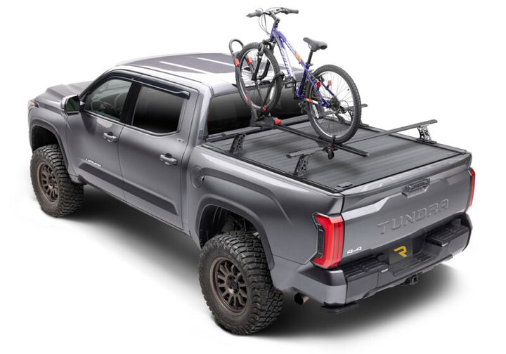 Retrax 2007-2020 Toyota Tundra CrewMax 5.5ft Bed RetraxPRO XR with Deck Rail System - Bull Strap