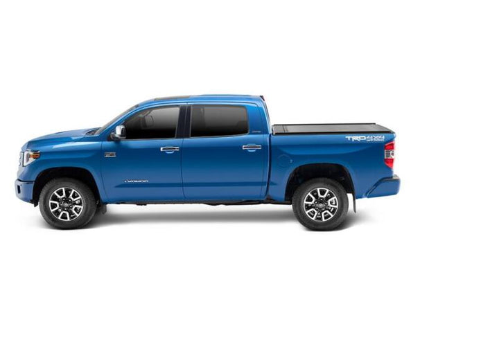 Retrax 2022+ Toyota Tundra (5.7ft Bed w/ Deck Rail System) RetraxONE XR Bed Cover - Bull Strap