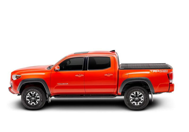 Retrax 2022+ Toyota Tundra CrewMax 5.5ft Bed w/Rail System (Excl Trail Special Edition) RetraxPRO MX - Bull Strap