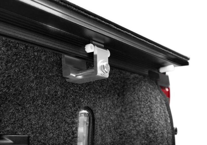 Retrax 21-22 Ford F-150 Super Crew/Super Cab (Incl. 2022 Lightning) 5.5ft Bed RetraxPRO MX - Bull Strap