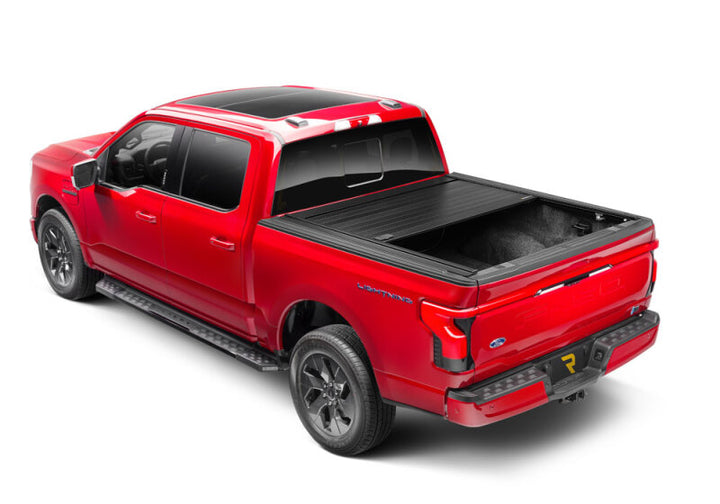 Retrax 21-22 Ford F-150 Super Crew/Super Cab (Incl. 2022 Lightning) 5.5ft Bed RetraxPRO MX - Bull Strap