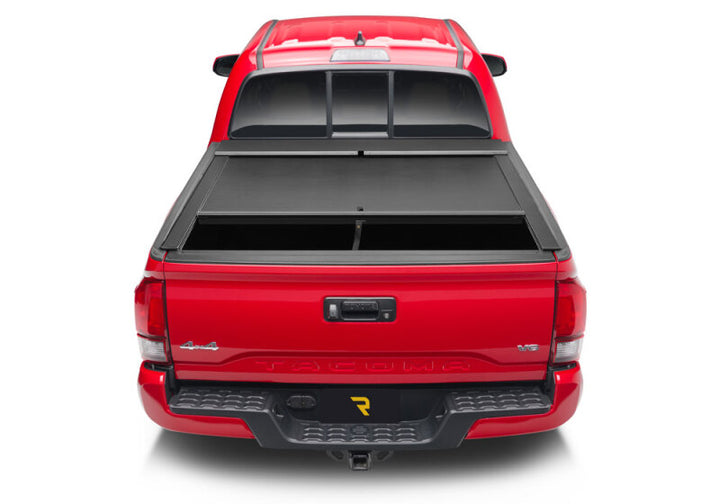 Roll-N-Lock 16-18 Toyota Tacoma Crew Cab SB 60-1/2in M-Series Retractable Tonneau Cover - Bull Strap