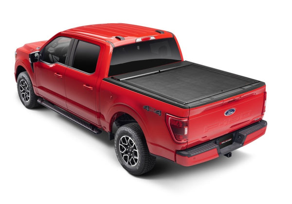 Roll-N-Lock 20-22 Chevrolet Silverado 2500-3500 (82.2in. Bed) M-Series XT Retractable Tonneau Cover - Bull Strap
