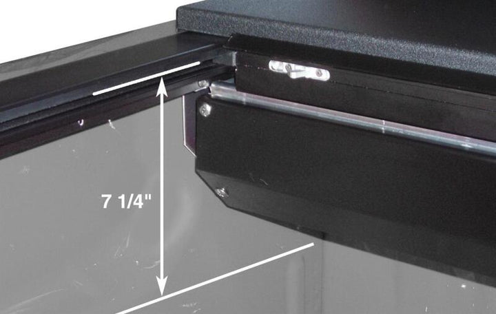 Roll-N-Lock 2009 Dodge Ram 1500 SB 76in M-Series Retractable Tonneau Cover - Bull Strap