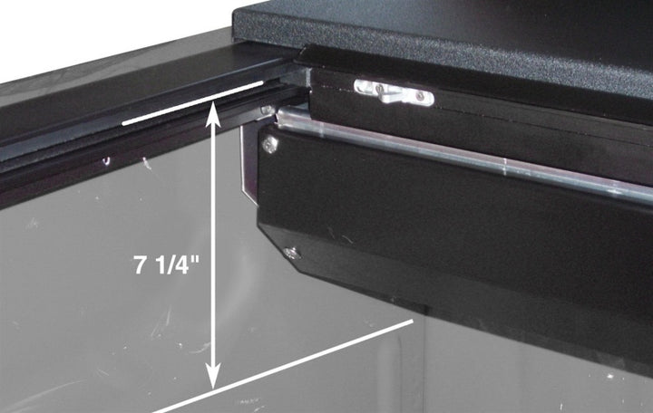 Roll-N-Lock 2009 Dodge Ram 1500 SB 76in M-Series Retractable Tonneau Cover - Bull Strap